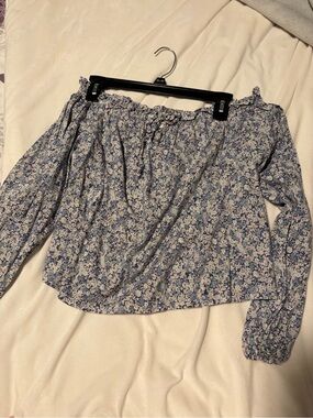 Arizona Jean Company Light Blue Floral Off-Shoulder Blouse